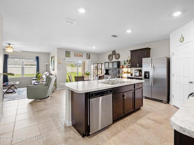 207 Guinevere Drive SW, Palm Bay, FL, 32908 photo 9