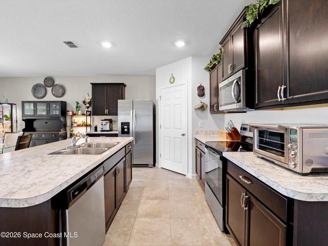 207 Guinevere Drive SW, Palm Bay, FL, 32908 photo 10