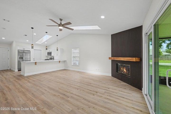 3727 Teakwood Court SW, Melbourne, FL, 32935 photo 4