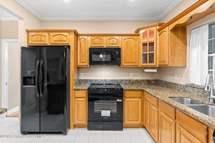 578 Lake Ashley Circle, West Melbourne, FL, 32904 photo 15