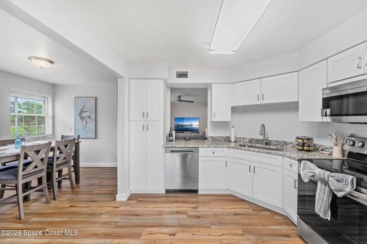 4890 Lake Waterford Way W 1-212, West Melbourne, FL, 32904 photo 18