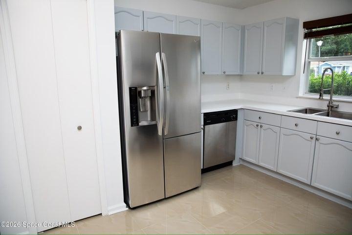 1122 Hidden Cove Circle N, Jacksonville, FL, 32223 photo 6
