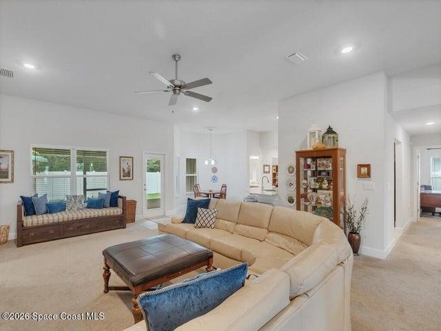8332 Amalfi Circle, Fort Pierce, FL, 34951 photo 11