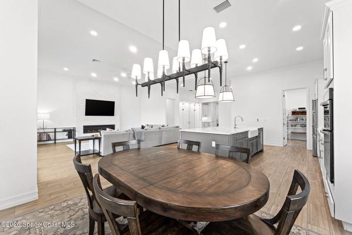 Casual Dining
