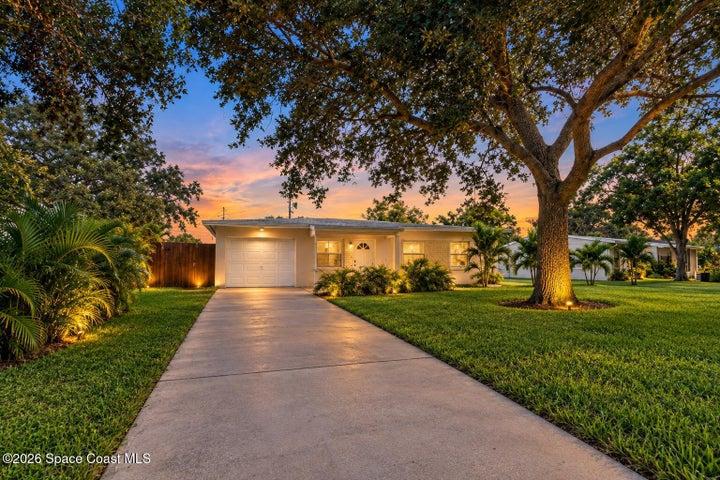 620 Lund Circle, Melbourne, FL, 32901 photo 2