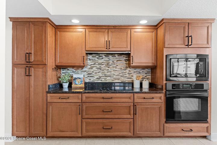 410 Hayes Avenue 402, Cocoa Beach, FL, 32931 photo 22
