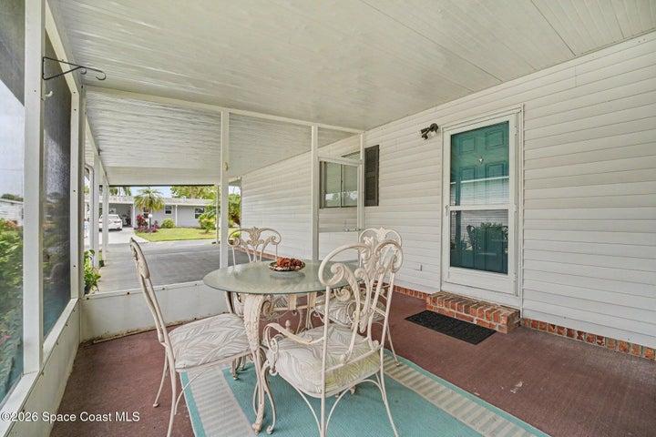 2nd. patio