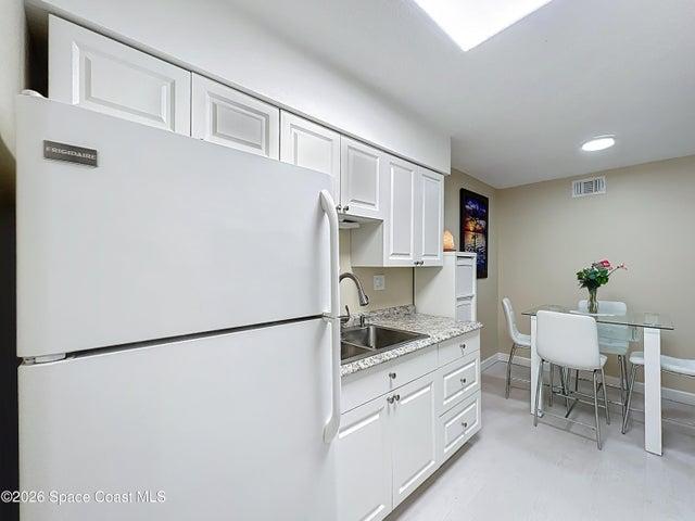 190 E Olmstead Drive F8, Titusville, FL, 32780 photo 14
