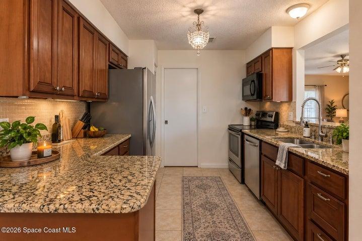 1136 Lamplighter Drive NW, Palm Bay, FL, 32907 photo 4