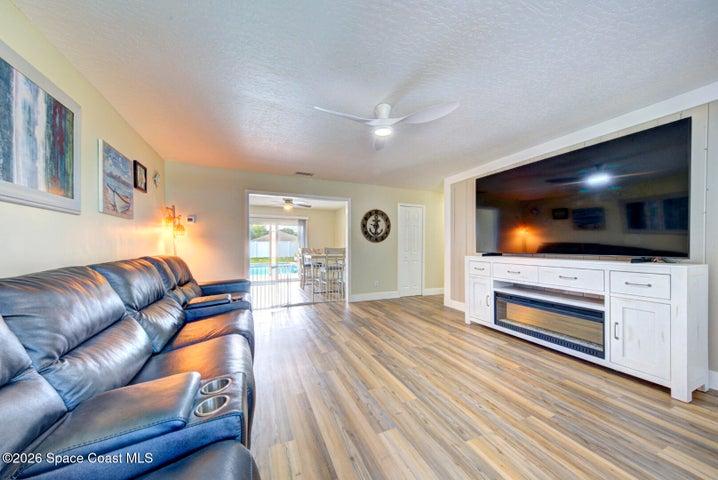 746 Lynbrook Street NW, Palm Bay, FL, 32907 photo 4