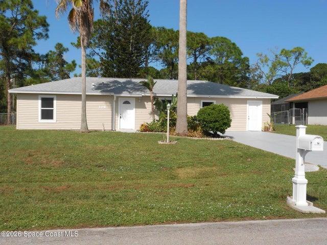 308 Vin Rose Circle SE, Palm Bay, FL, 32909 photo 2