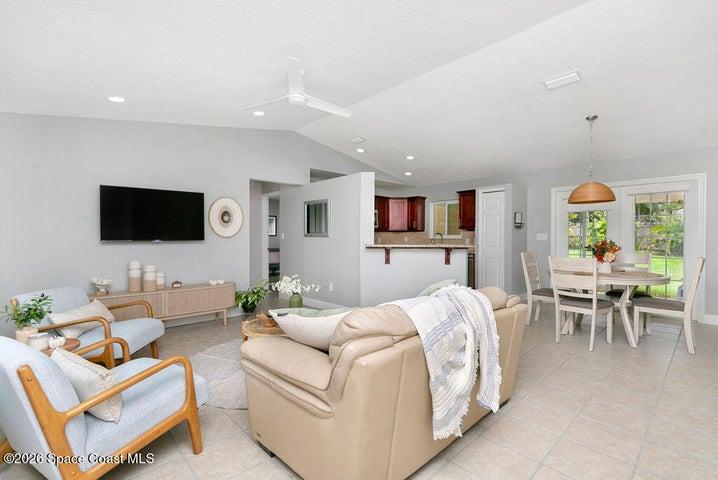 1099 NW Albion Street NW, Palm Bay, FL, 32907 photo 5