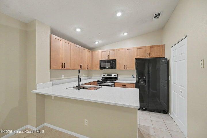 1821 Long Iron Drive 422, Rockledge, FL, 32955 photo 2