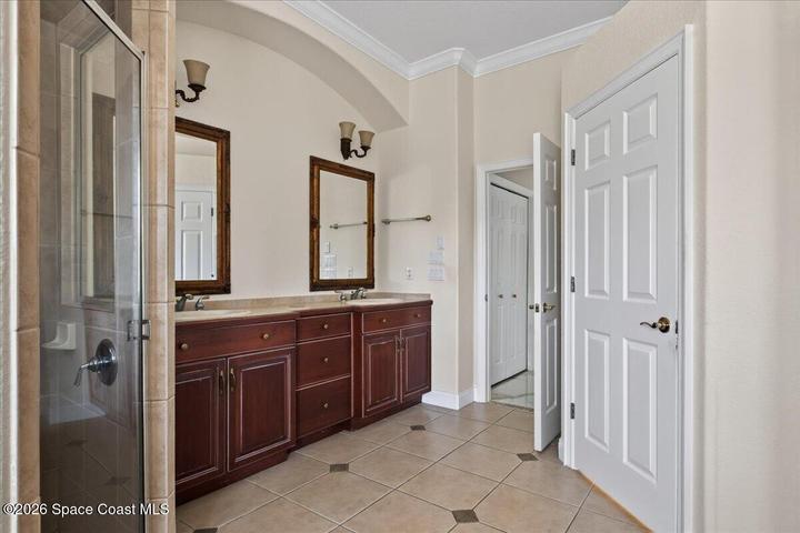 Primary with Private Water Closet