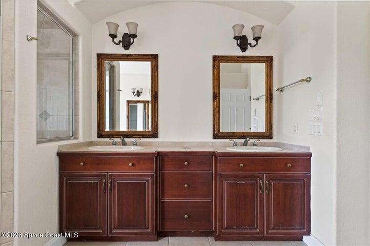 Double sinks