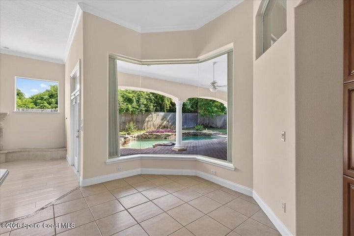 Eat in Kitchen Bay Window overlooking pool area