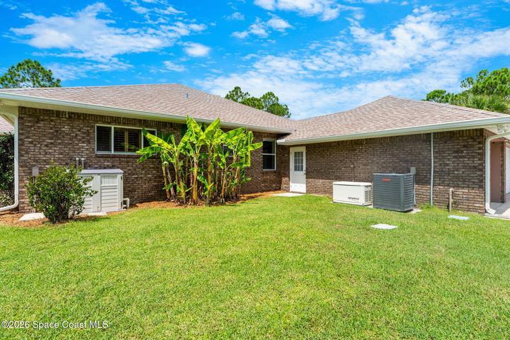5453 The Willows Drive, Melbourne, FL, 32934 photo 11