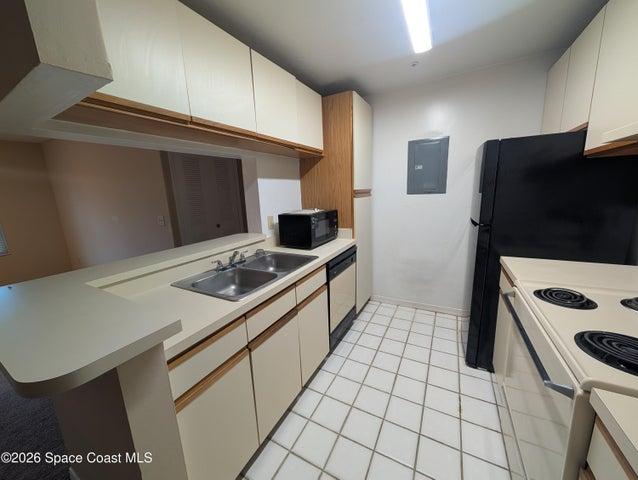 7667 N Wickham Road 711, Melbourne, FL, 32940 photo 7