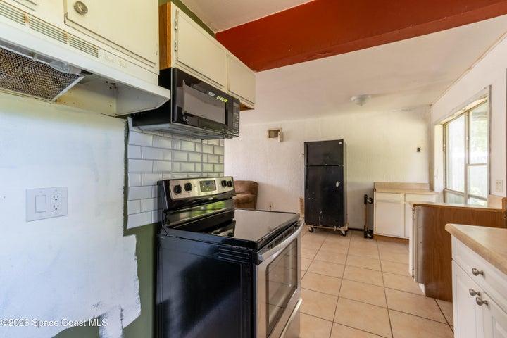 2310 Canterbury Lane, Melbourne, FL, 32935 photo 16