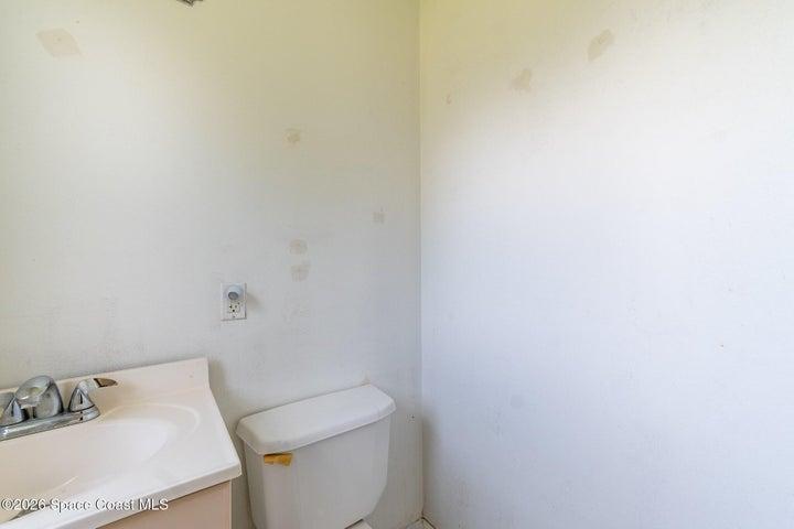 2310 Canterbury Lane, Melbourne, FL, 32935 photo 35