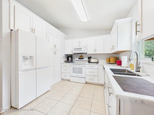 977 Fulton Way, Sebastian, FL, 32958 photo 8