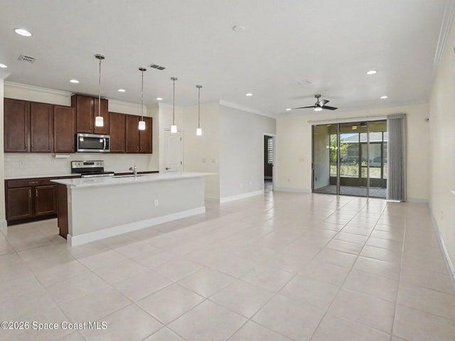 3128 Songbird Circle, Harmony, FL, 34773 photo 5