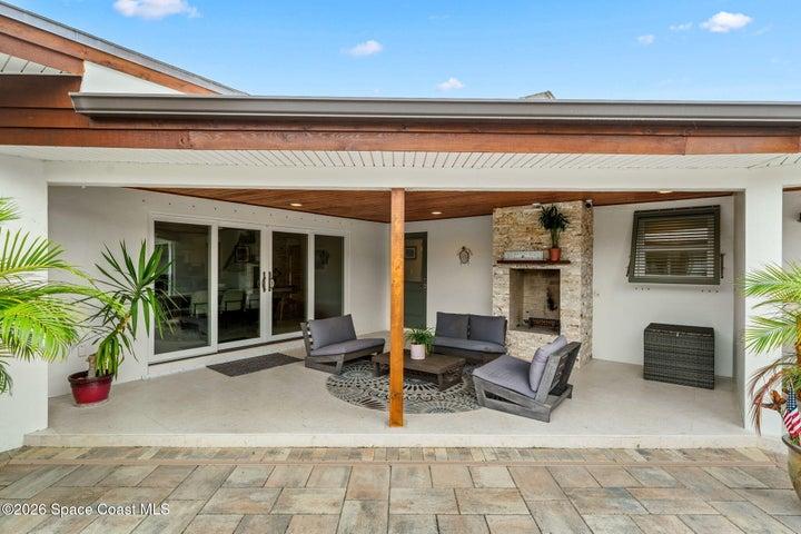 Main Residence Outdoor Living