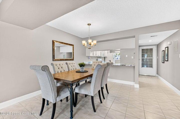 Spacious Dining Area