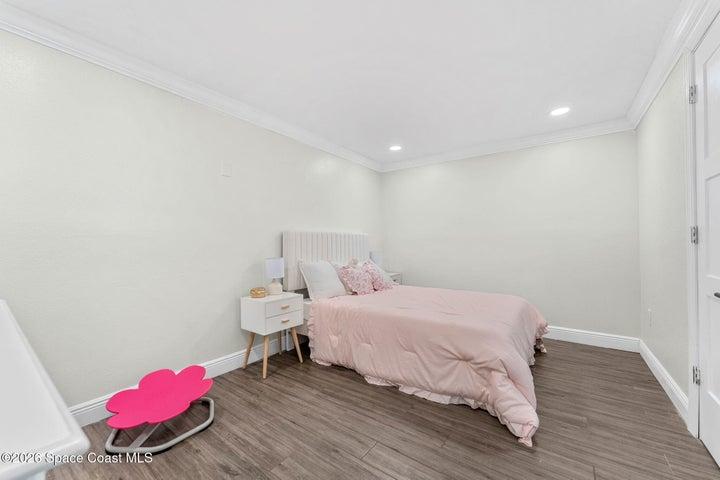 Bedroom #5/ Flex Space