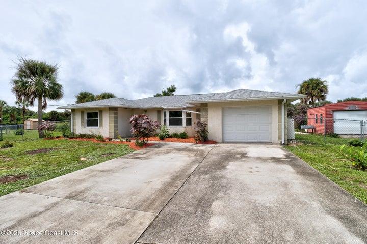 9884 Pine Street, Sebastian, FL, 32976 photo 5