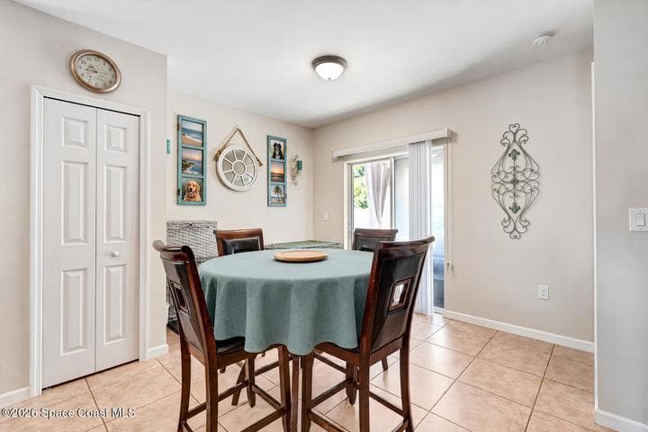 Eat in Kitchen