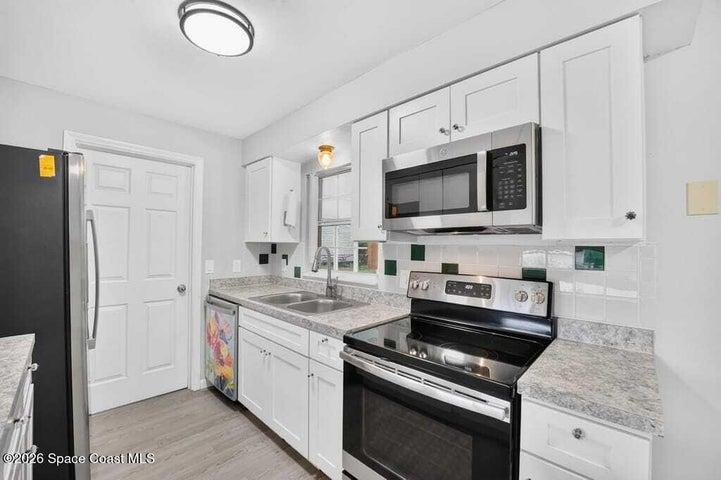 915 Glenda Drive, Titusville, FL, 32780 photo 4