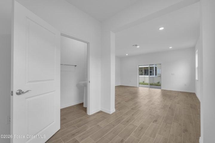 906 Castleford Avenue NE, Palm Bay, FL, 32905 photo 3