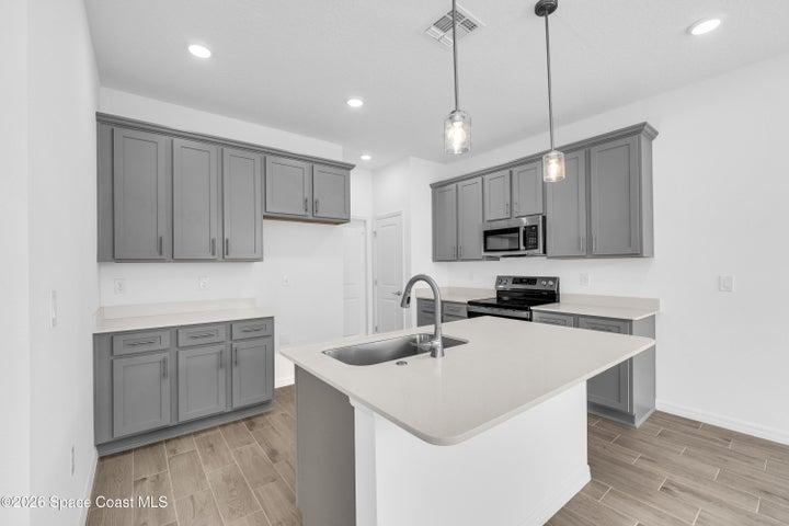 906 Castleford Avenue NE, Palm Bay, FL, 32905 photo 12