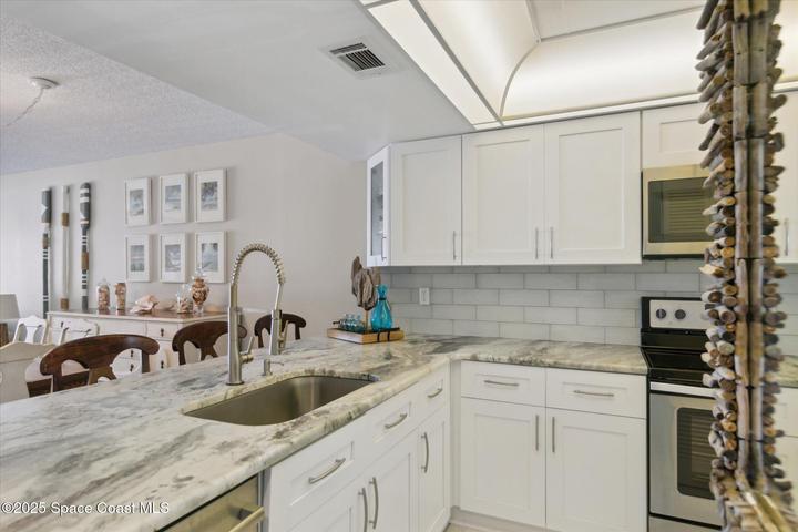 Remodeled - Leathered granite