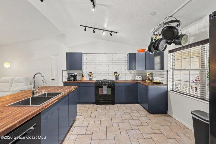 4470 Mooney Lane, Grant-Valkaria, FL, 32949 photo 10