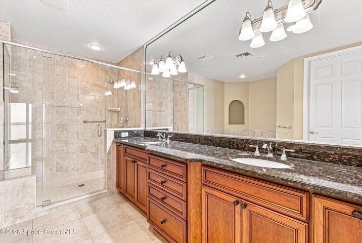 Beautiful solid wood, soft close cabinetry