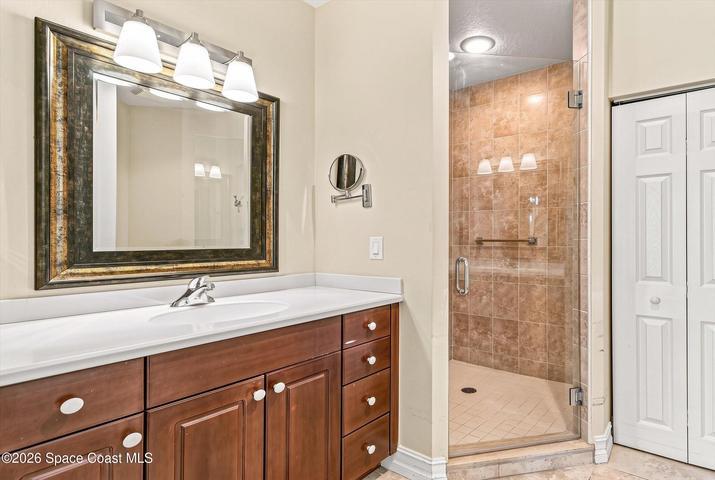 Beautiful solid wood, soft close cabinetry