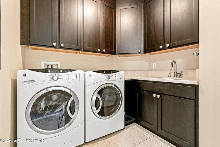 Beautiful solid wood, soft close cabinetry