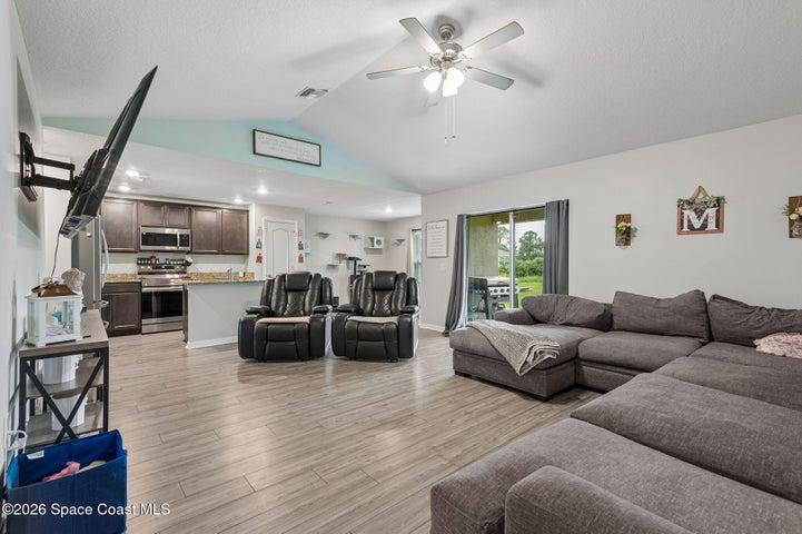 1498 Paramount Avenue SE, Palm Bay, FL, 32909 photo 3