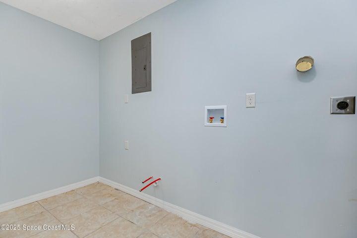 2356 Lakeview Drive, Melbourne, FL, 32935 photo 10