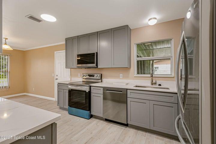 2356 Lakeview Drive, Melbourne, FL, 32935 photo 20