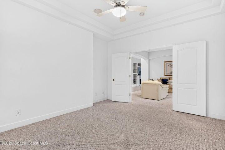 Den-Office-Flex space off living room area