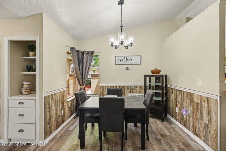 594 Pine Forest Court, Melbourne, FL, 32940 photo 6
