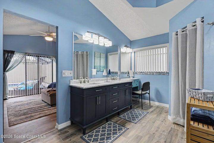 594 Pine Forest Court, Melbourne, FL, 32940 photo 15