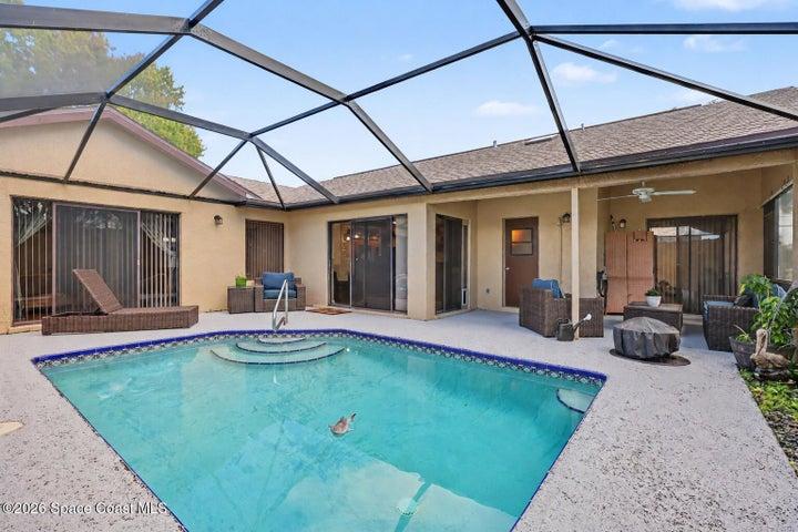594 Pine Forest Court, Melbourne, FL, 32940 photo 2